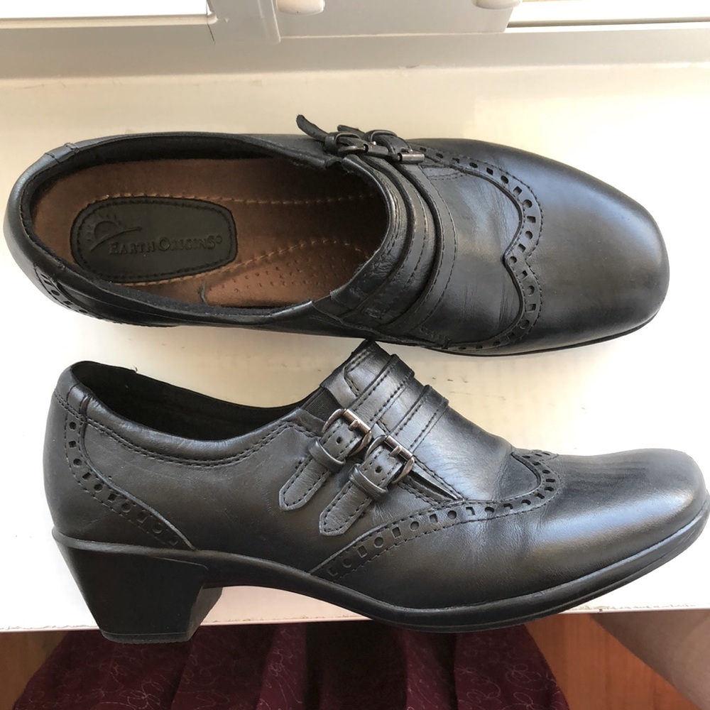 Earth Origins Ladies dress shoe, size 10